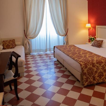 Basilica Hotel Rome Exterior photo