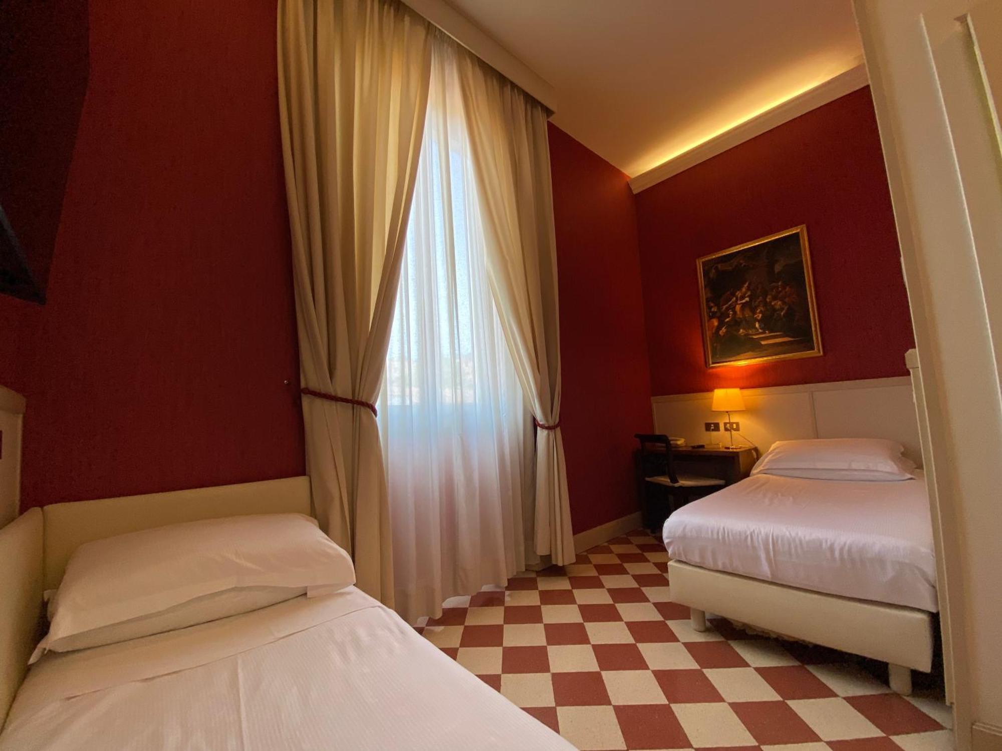 Basilica Hotel Rome Exterior photo
