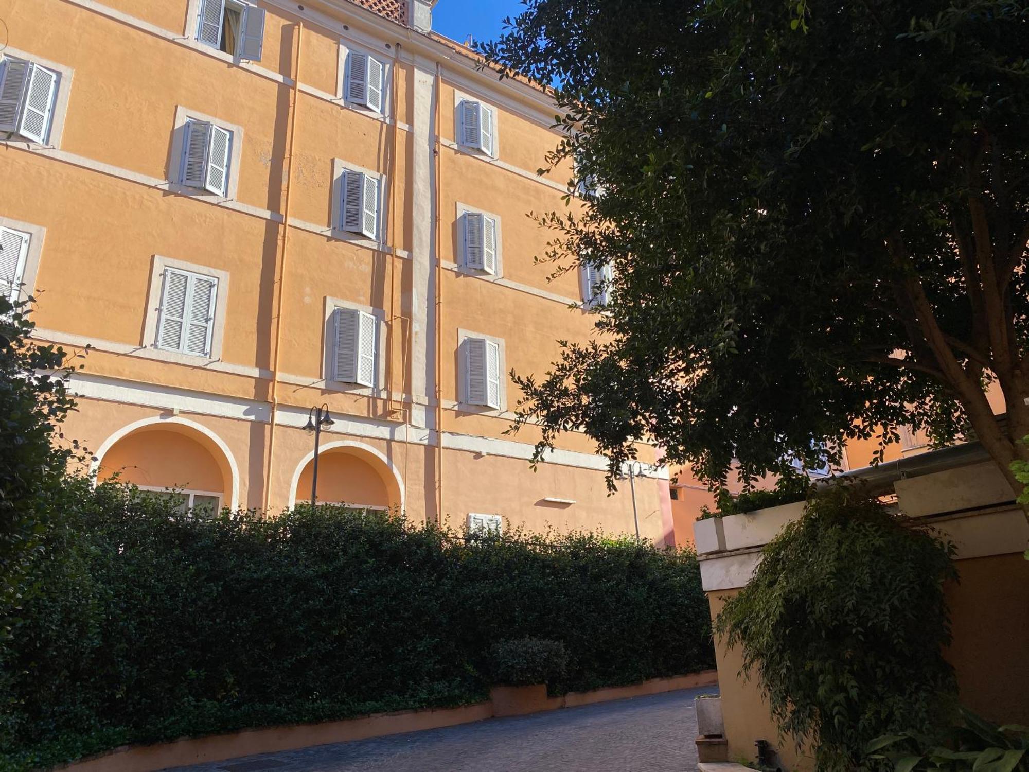 Basilica Hotel Rome Exterior photo